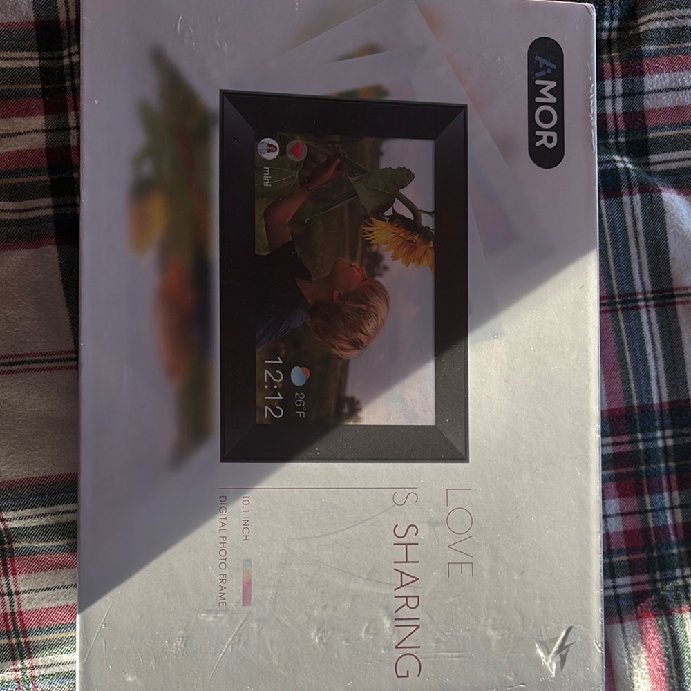 AMOR Digital Photo Frame